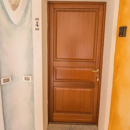 Caposchiera Pochi Passi Dal Centro Lägenhet San Pasquale